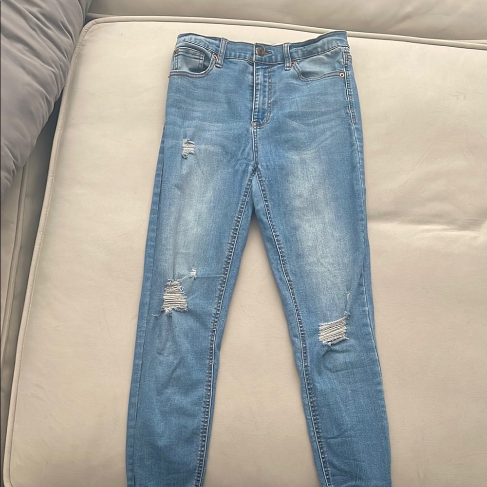 Celebrity Pink Distressed Skinny Jeans size 28